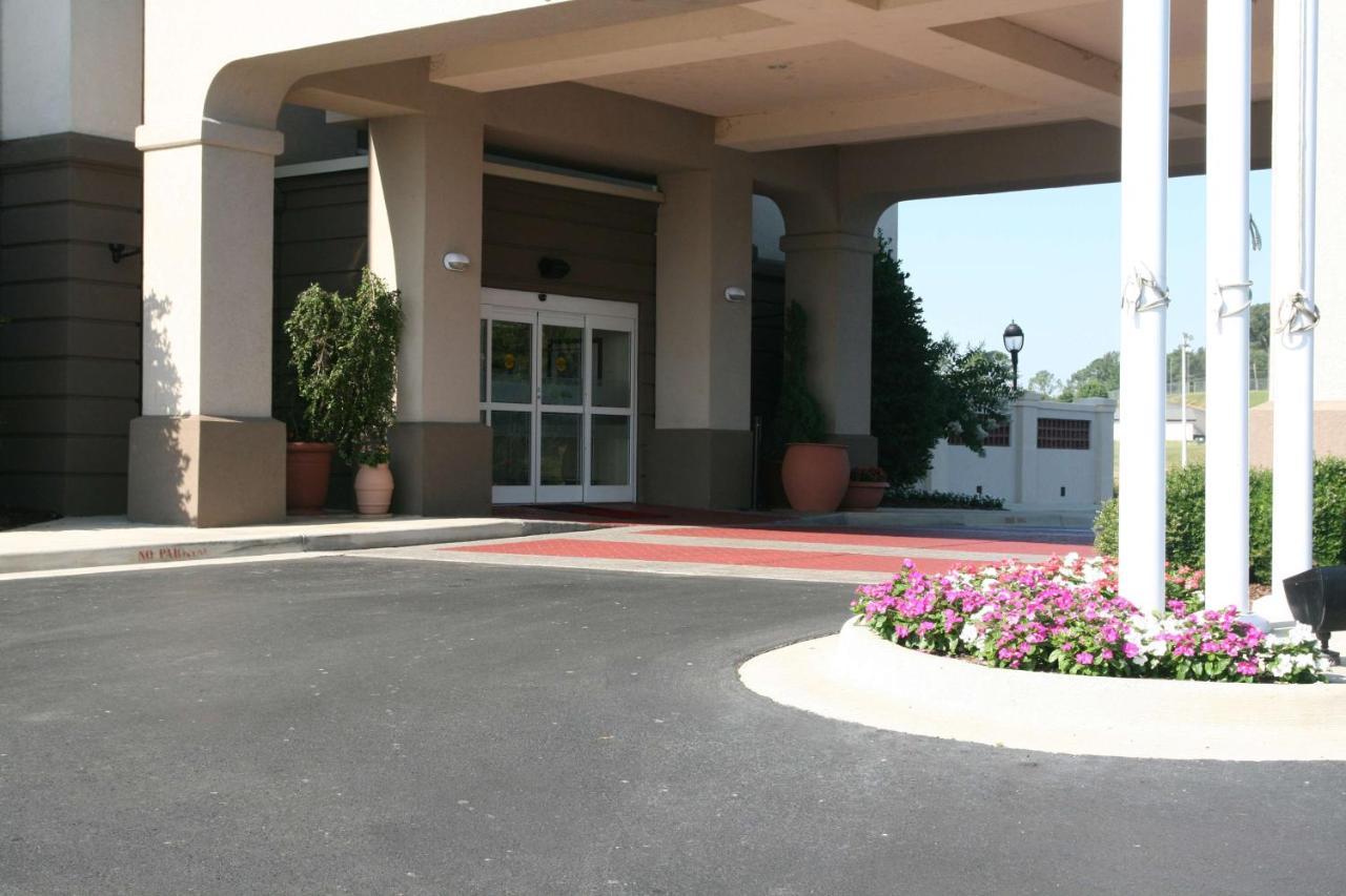 Hampton Inn Гънтърсвил Екстериор снимка